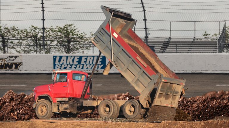 Lake Erie Dirt