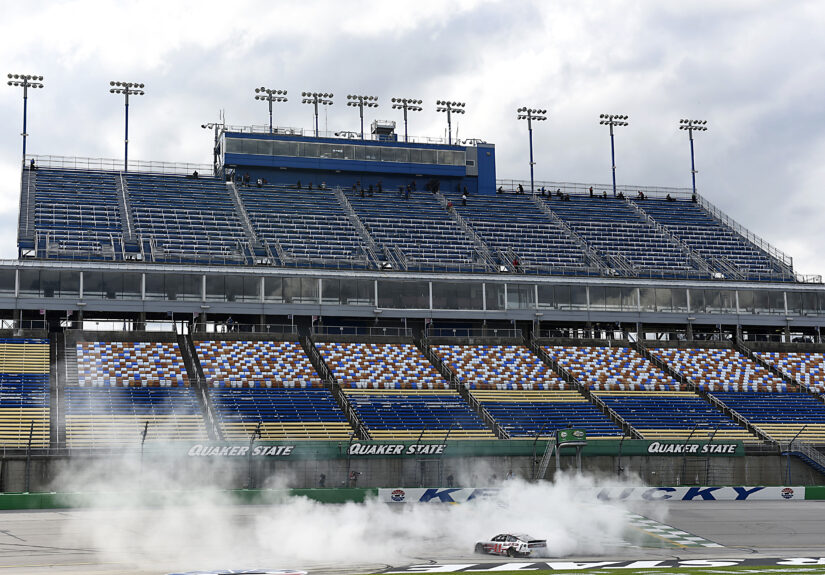 NASCAR Cup Series Quaker State 400 Presented by Walmart